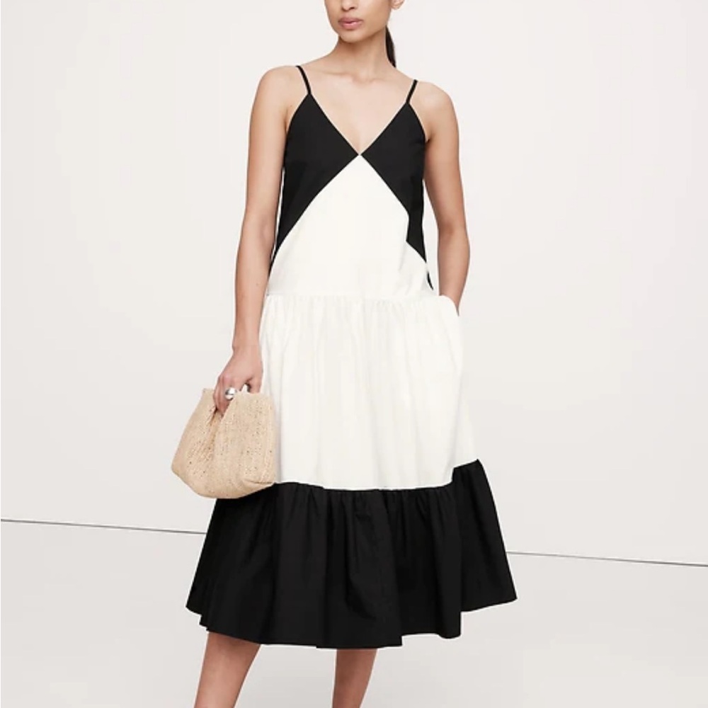 Banana Republic Elegant Monochrome Backless Dress
